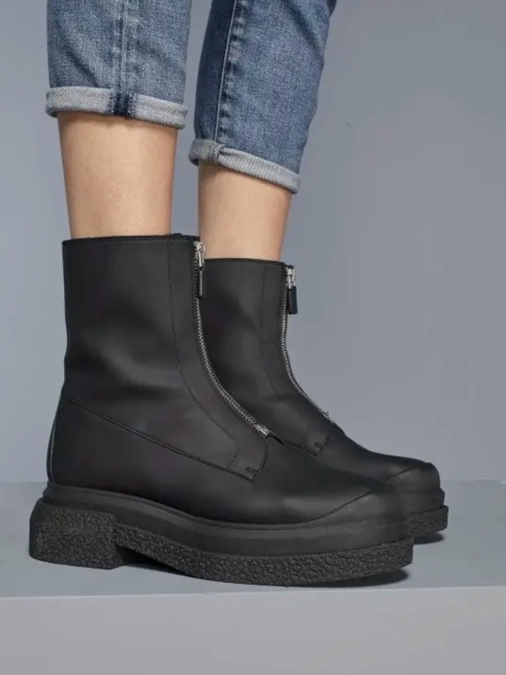 Stuart weitzman charli zip moto booties